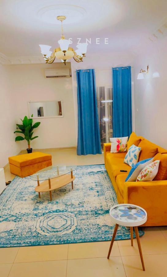 Yelow Home Dakar Luaran gambar